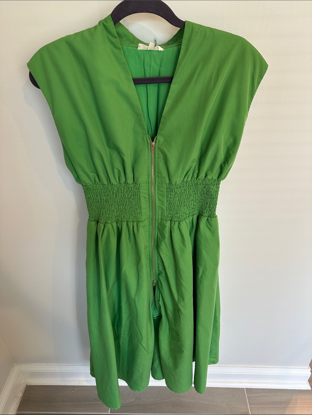 Boutique Green Zipper front Dress